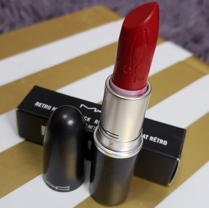 MAC RiRi Woo Lipstick